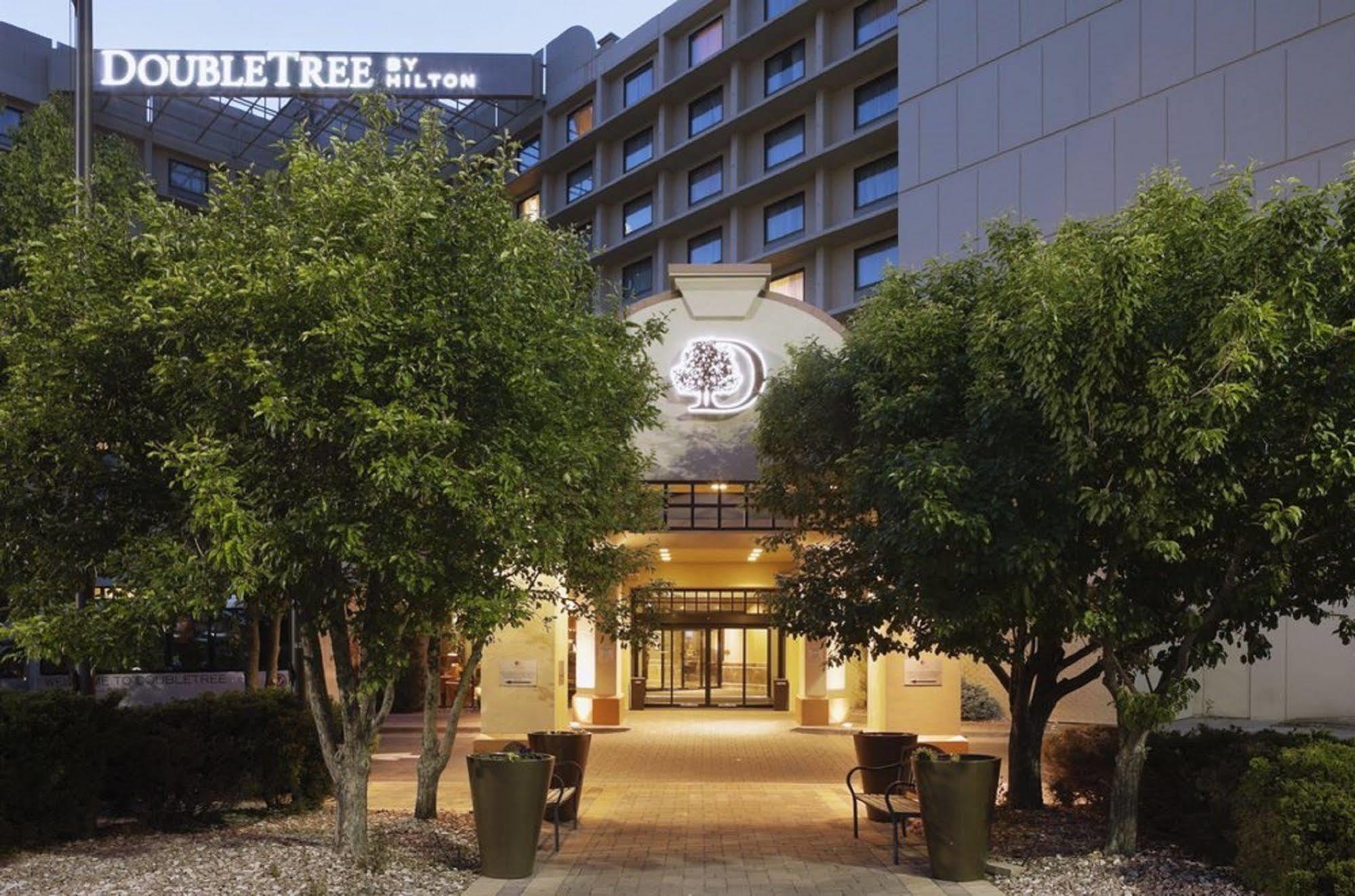 Doubletree By Hilton Hotel Denver Extérieur photo